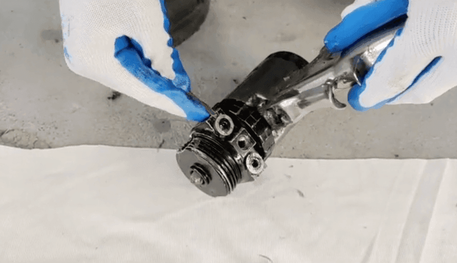 how to clean ap spray gun